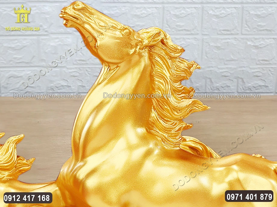 Mỗi con ngựa được chạm khắc với một d&aacute;ng vẻ kh&aacute;c nhau